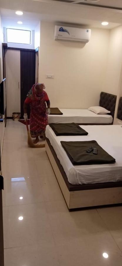 Super Hotel O Shri Shiva Palace Rāipur Dış mekan fotoğraf