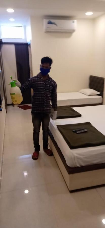 Super Hotel O Shri Shiva Palace Rāipur Dış mekan fotoğraf
