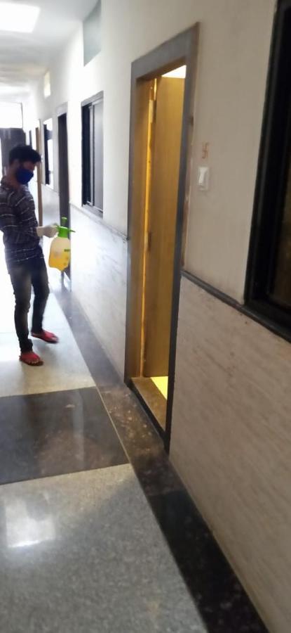 Super Hotel O Shri Shiva Palace Rāipur Dış mekan fotoğraf