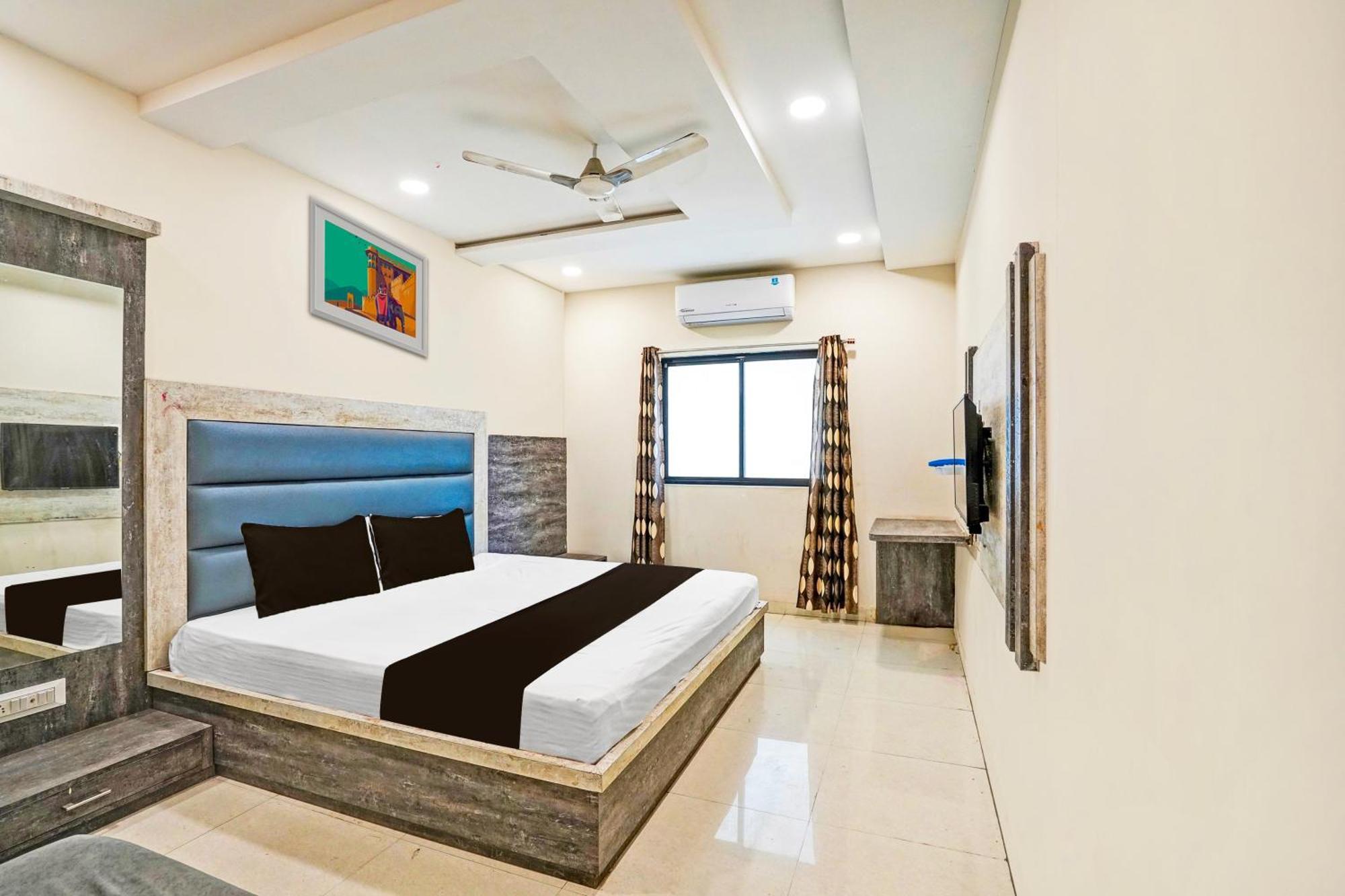 Super Hotel O Shri Shiva Palace Rāipur Dış mekan fotoğraf