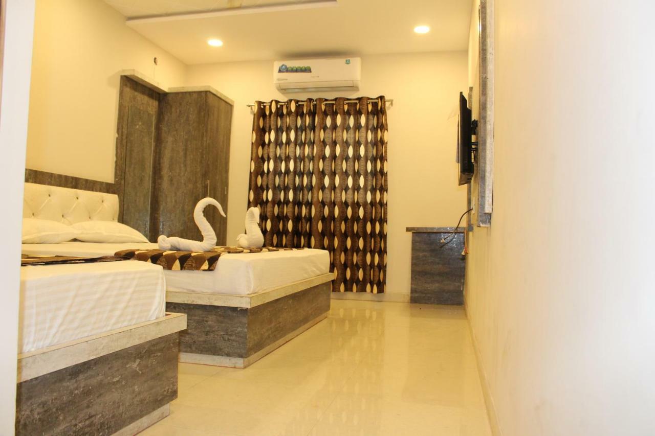 Super Hotel O Shri Shiva Palace Rāipur Dış mekan fotoğraf
