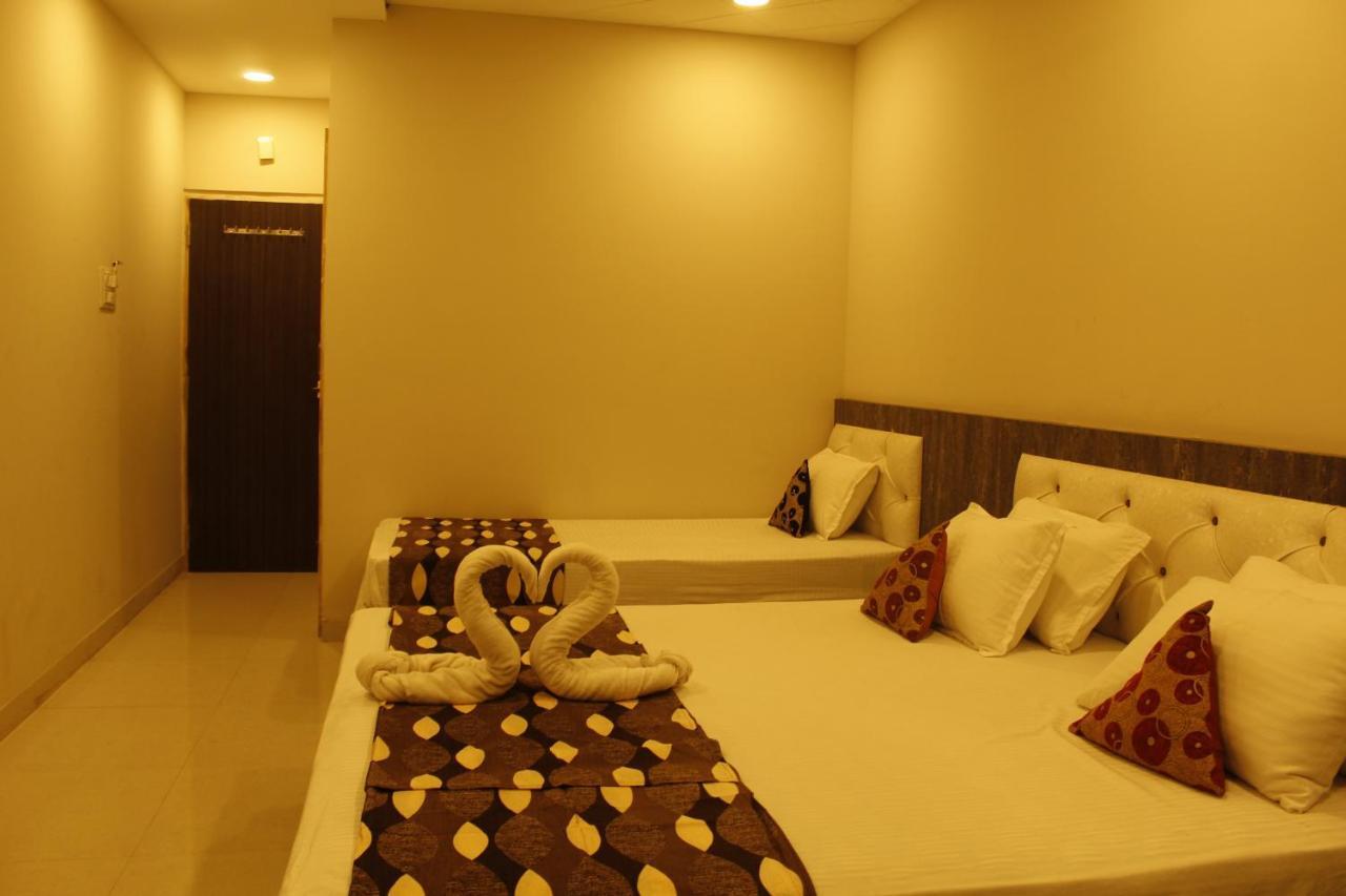 Super Hotel O Shri Shiva Palace Rāipur Dış mekan fotoğraf